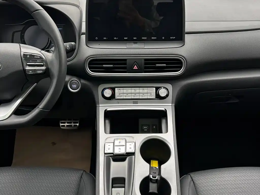 Hyundai Kona Electric — миниатюра 21