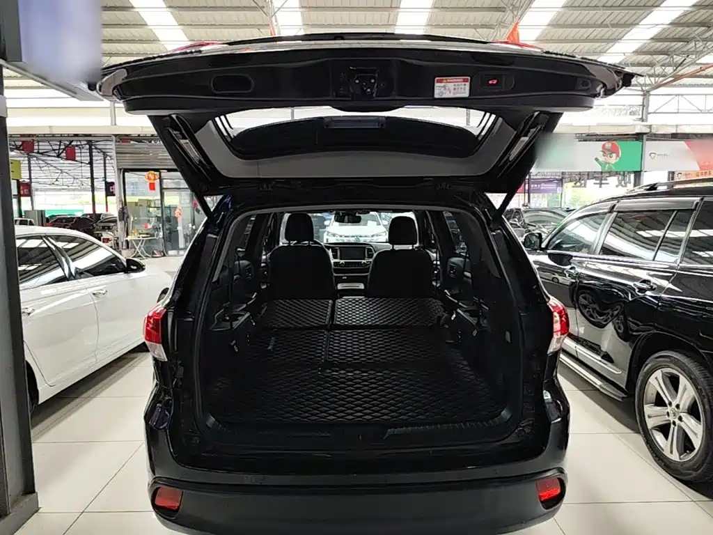 Toyota Highlander — миниатюра 19