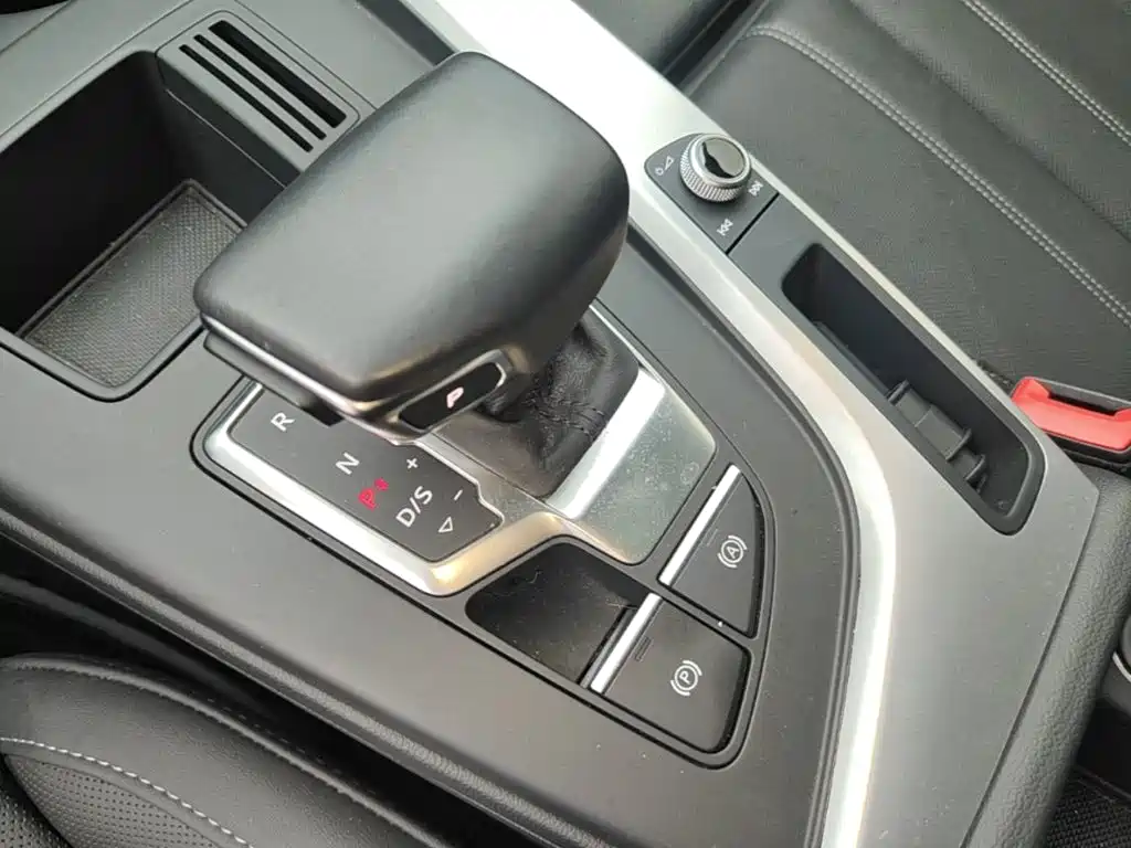 Audi A4L — миниатюра 14