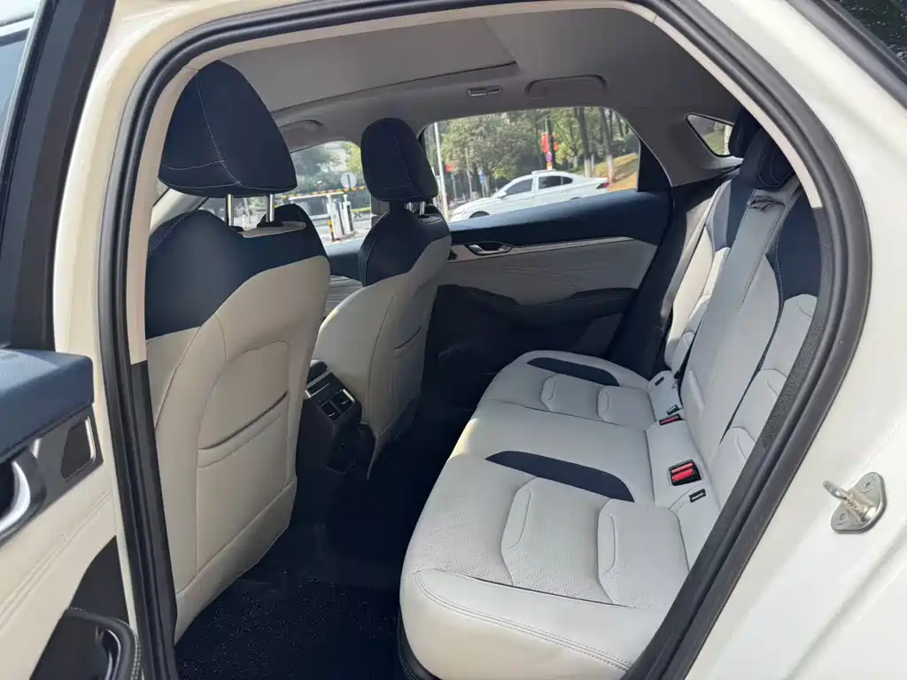 Geely Xingrui — миниатюра 5