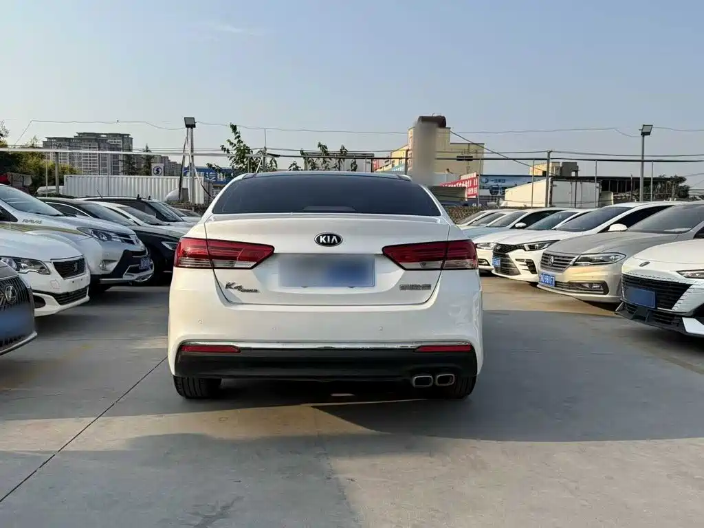 Kia K4 — миниатюра 14