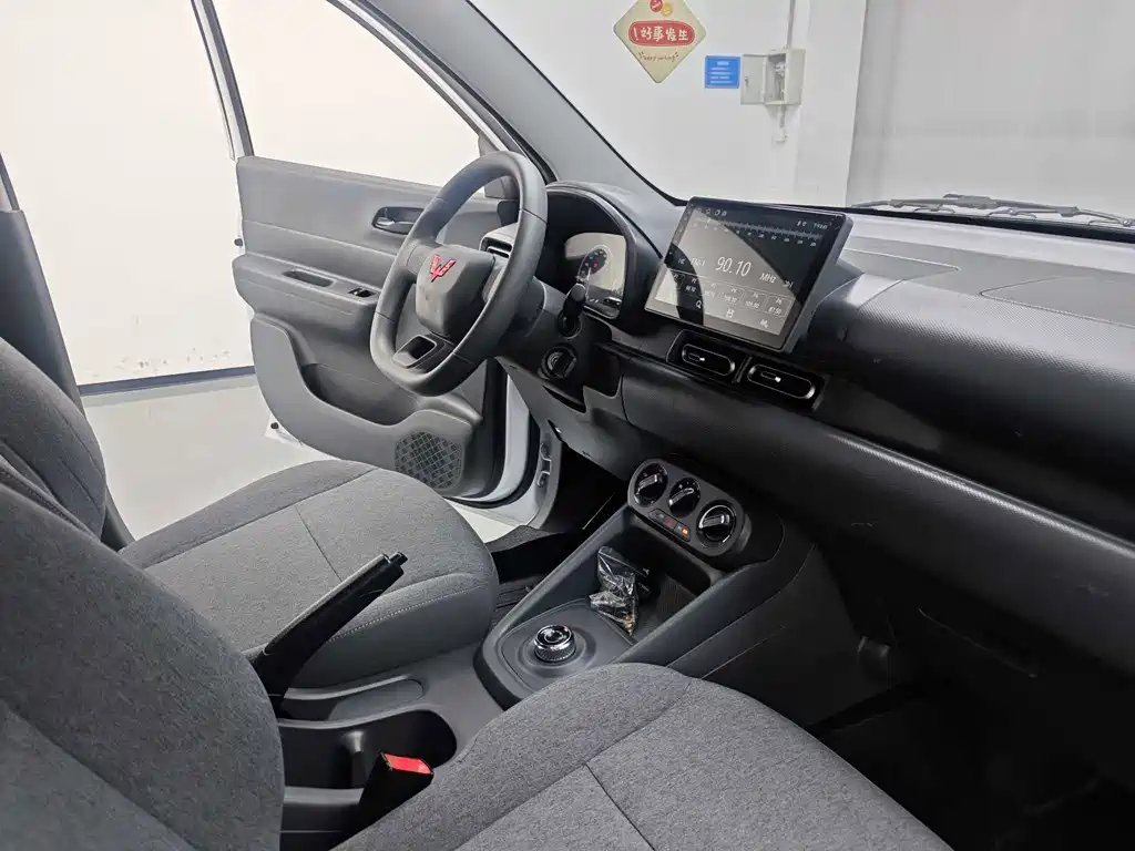 Wuling Hongguang EV — миниатюра 7
