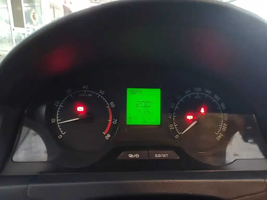 Skoda Rapid — миниатюра 12
