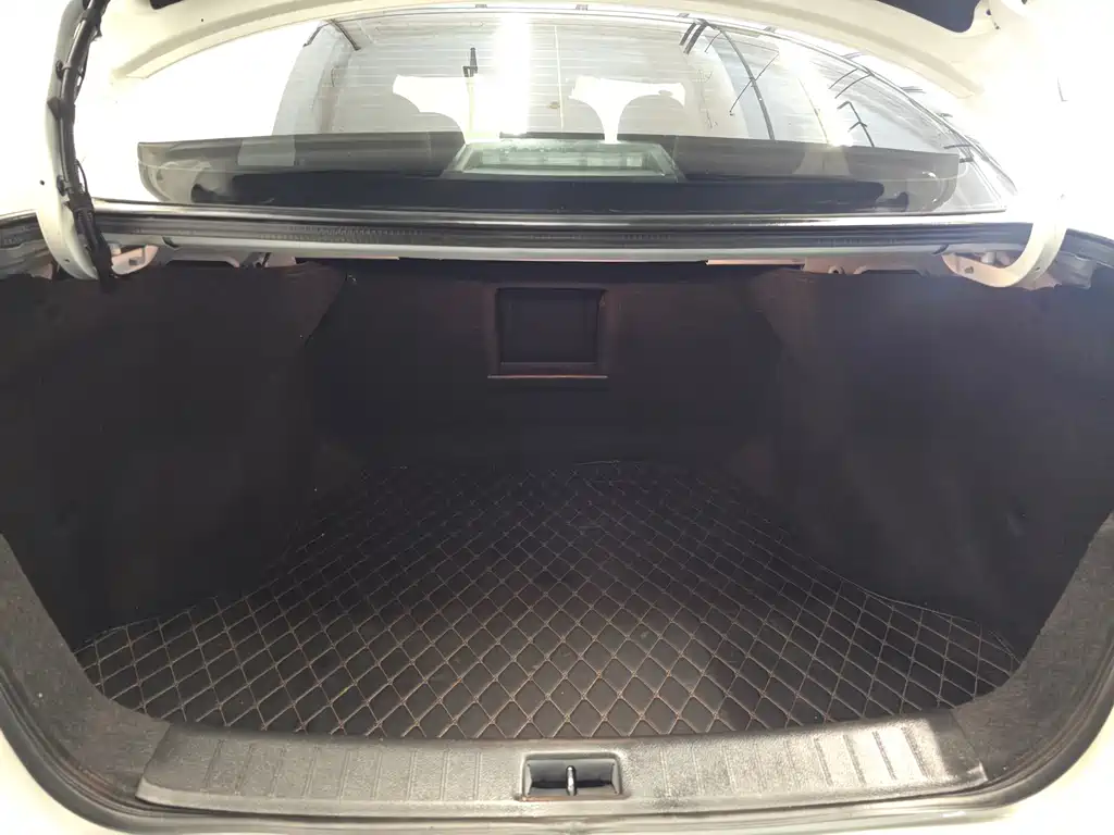 Nissan Sylphy — миниатюра 12