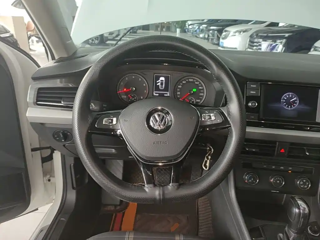 Volkswagen Lavida — миниатюра 11