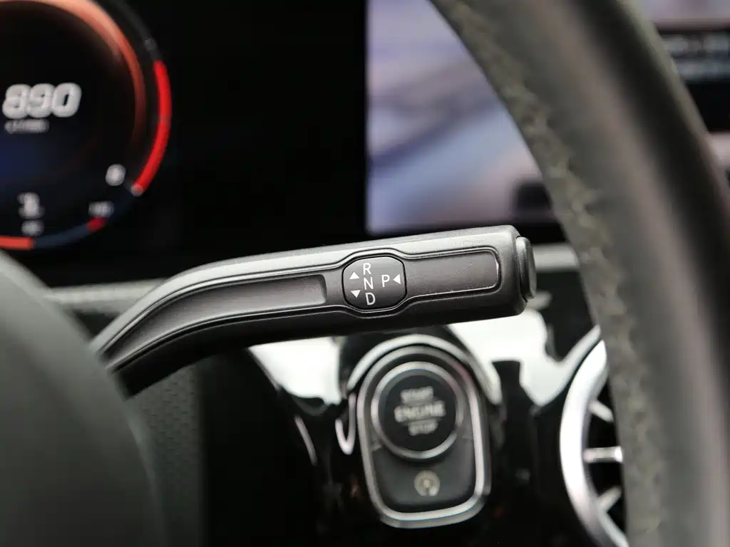 Mercedes-Benz A-Class — миниатюра 9