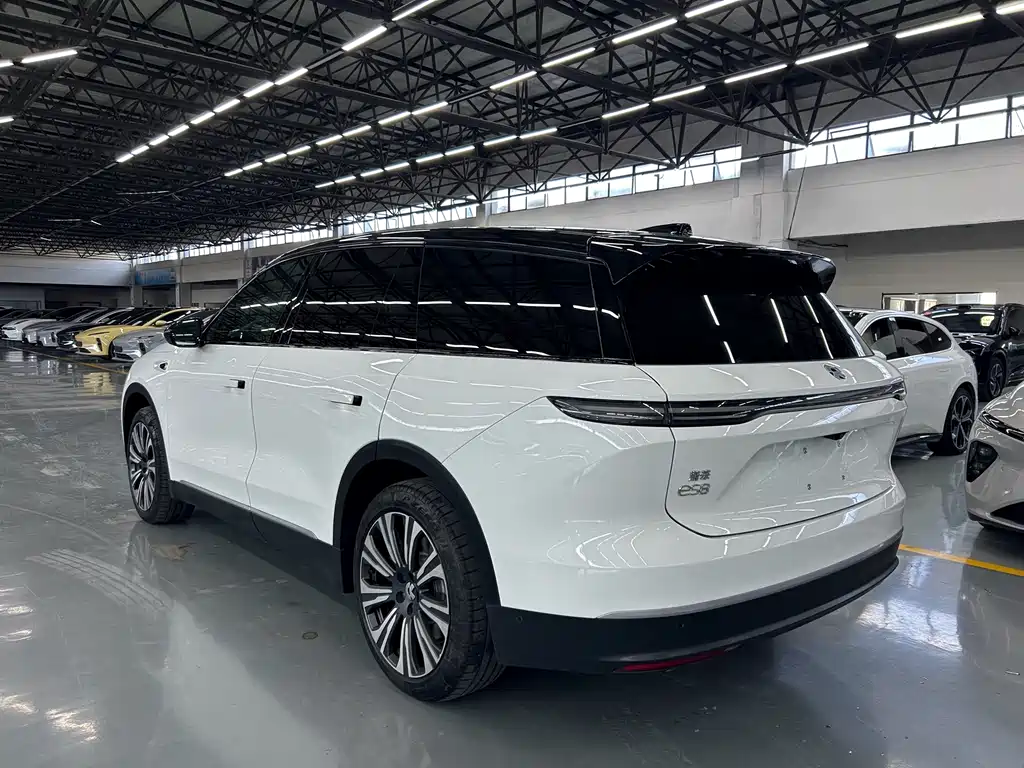 NIO ES8 — миниатюра 14