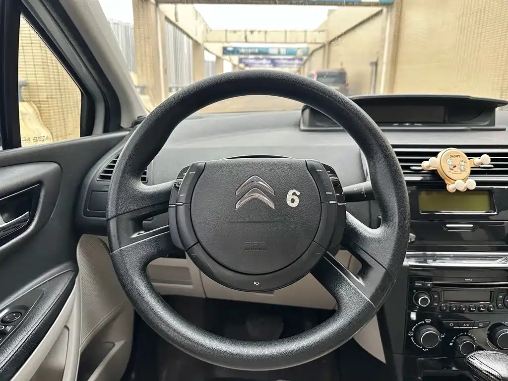 Citroen C-Quatre — миниатюра 11