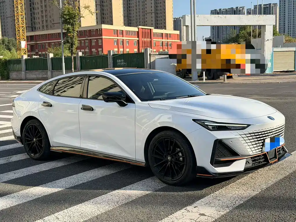 Changan UNI-V — миниатюра 3