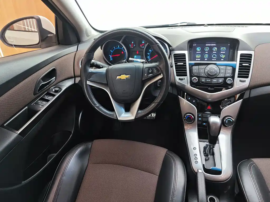 Chevrolet Cruze — миниатюра 11