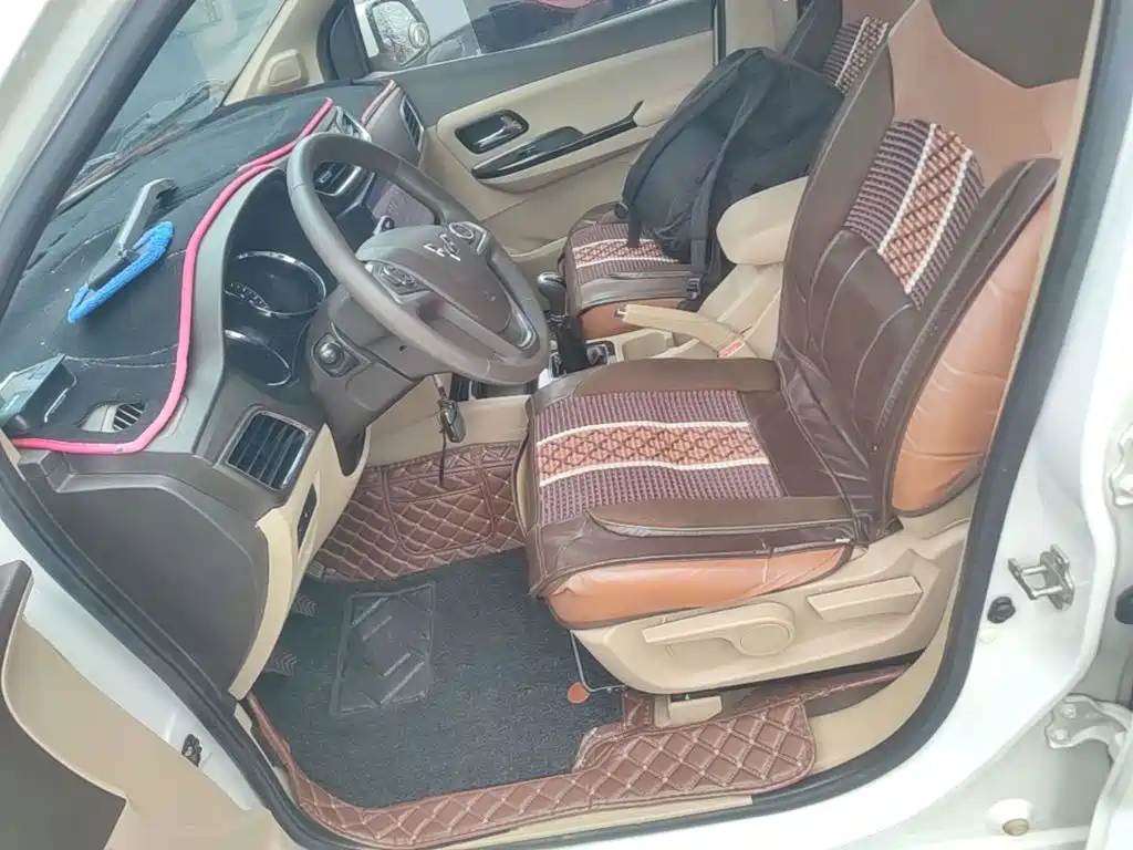 Wuling Hongguang — миниатюра 20