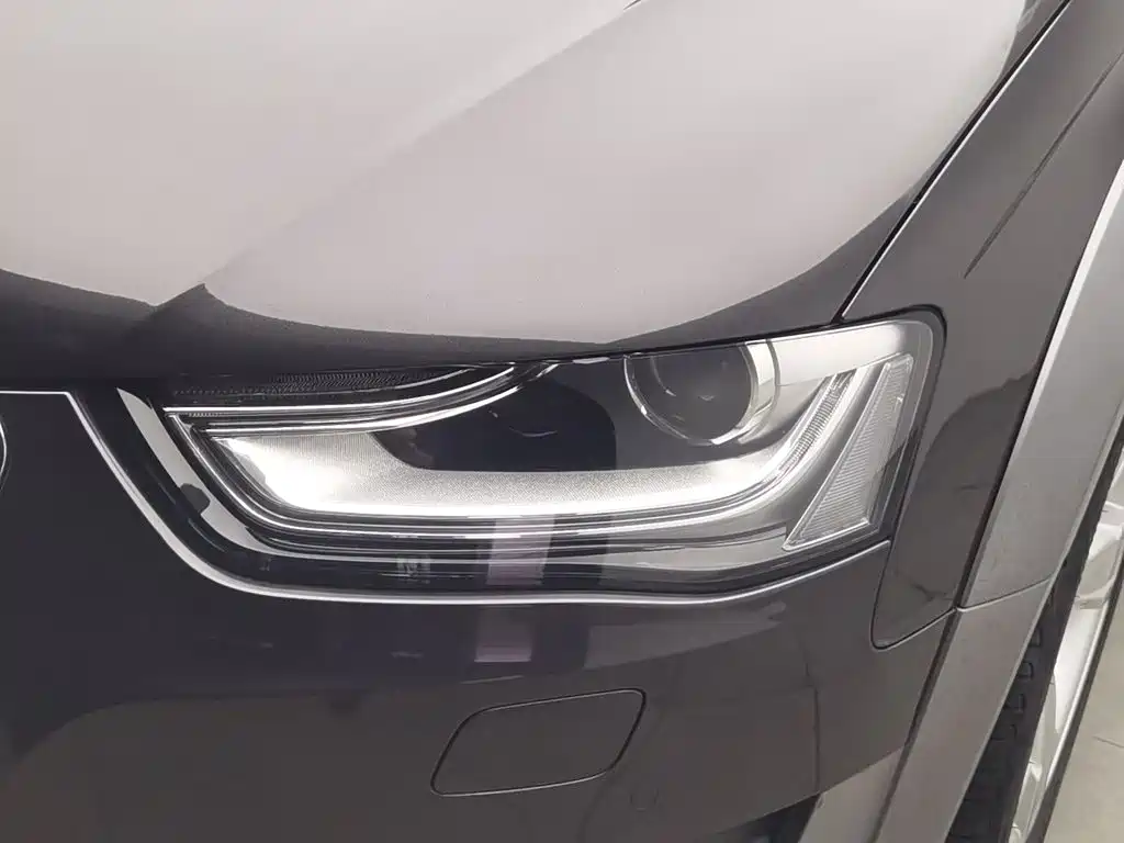 Audi A4 (Import) — миниатюра 7