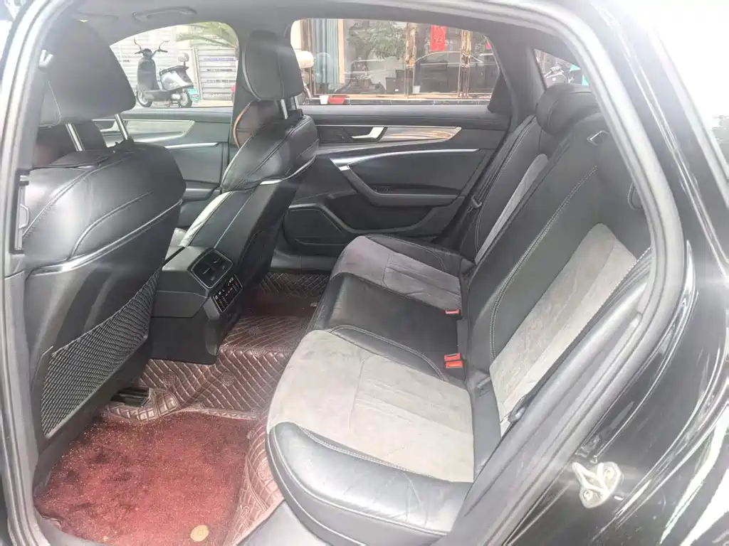 Audi A6L — миниатюра 6