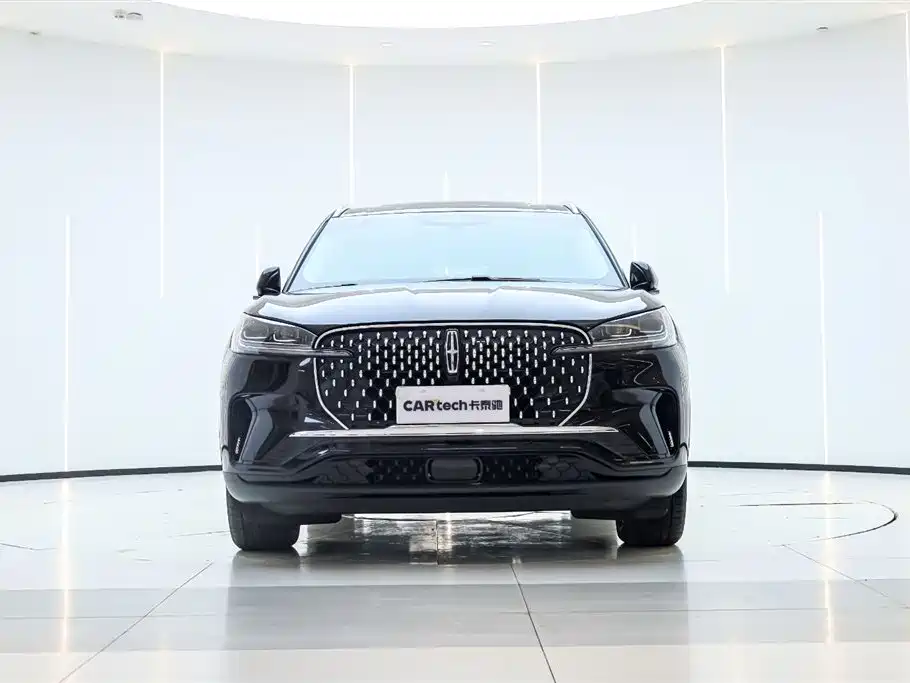 Lincoln Aviator 2024 3.0T V6 мест