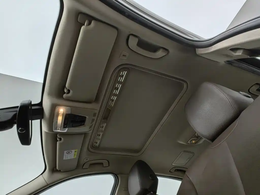 BMW 3 Series — миниатюра 14