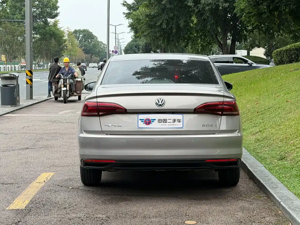 Volkswagen Bora — миниатюра 5