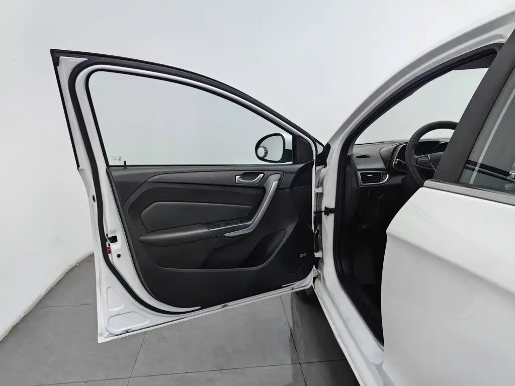 Chery Arrizo 5 — миниатюра 8