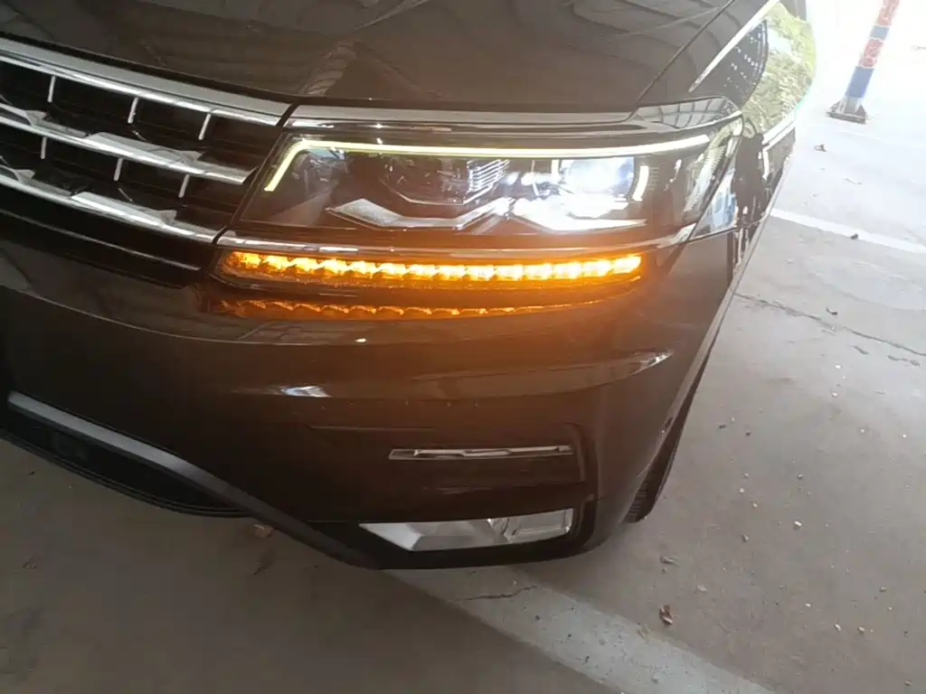 Volkswagen Tiguan L — миниатюра 24