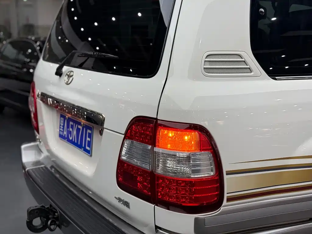 Toyota Land Cruiser — миниатюра 9