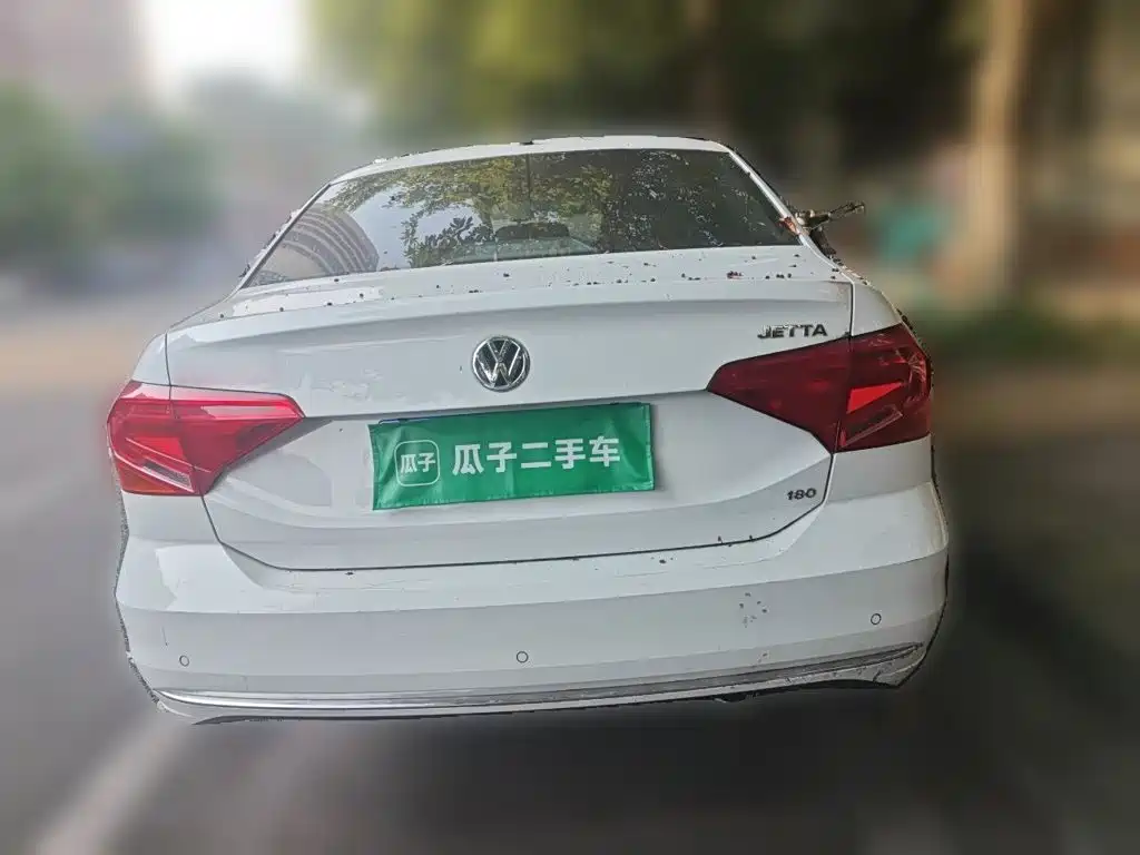 Volkswagen Jetta — миниатюра 5