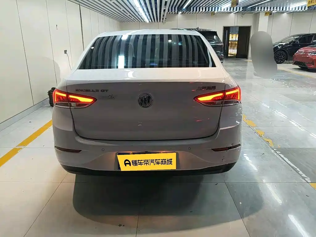 Buick Excelle — миниатюра 8