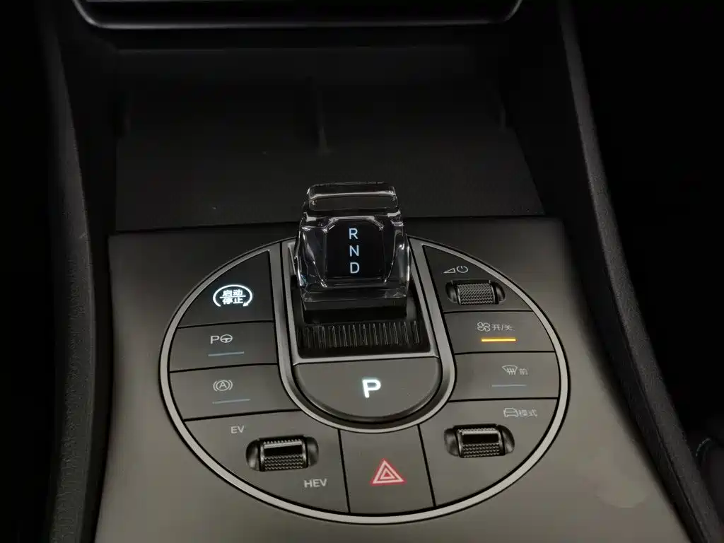 BYD Seal 05 DM-i — миниатюра 13
