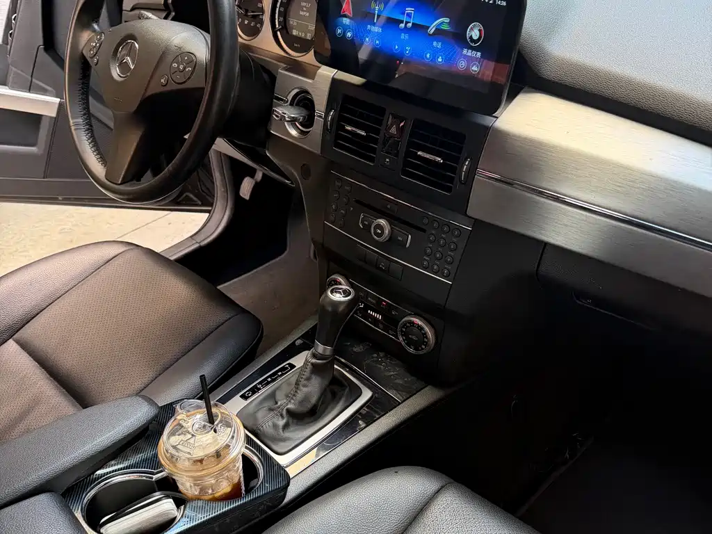 Mercedes-Benz GLK-Class (Import) — миниатюра 11