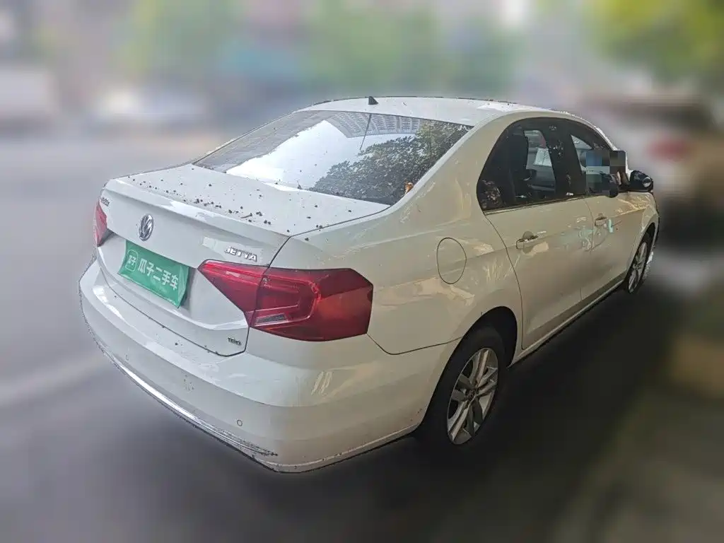 Volkswagen Jetta — миниатюра 6
