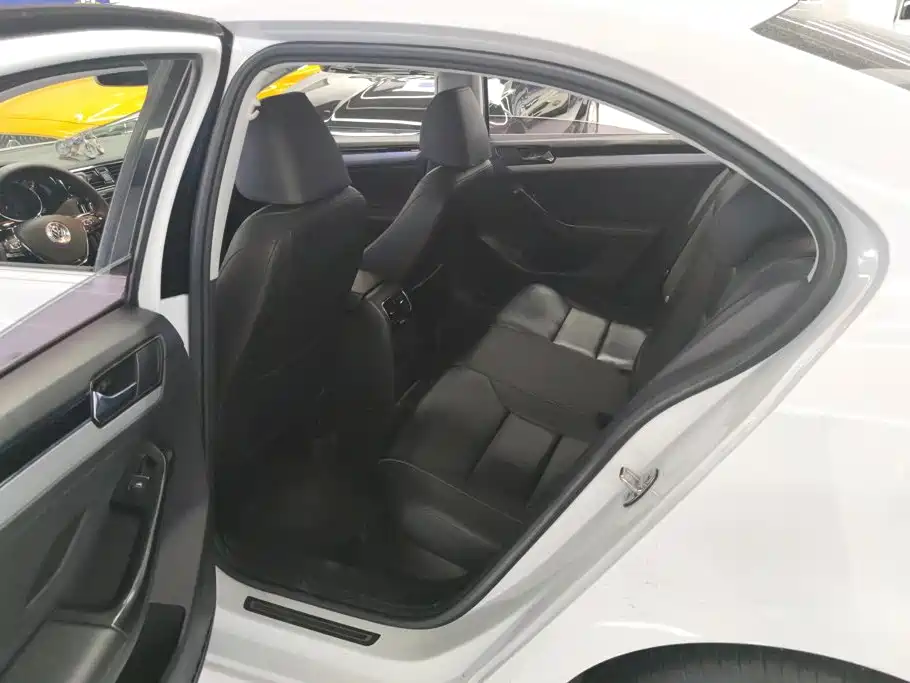 Volkswagen Sagitar — миниатюра 11