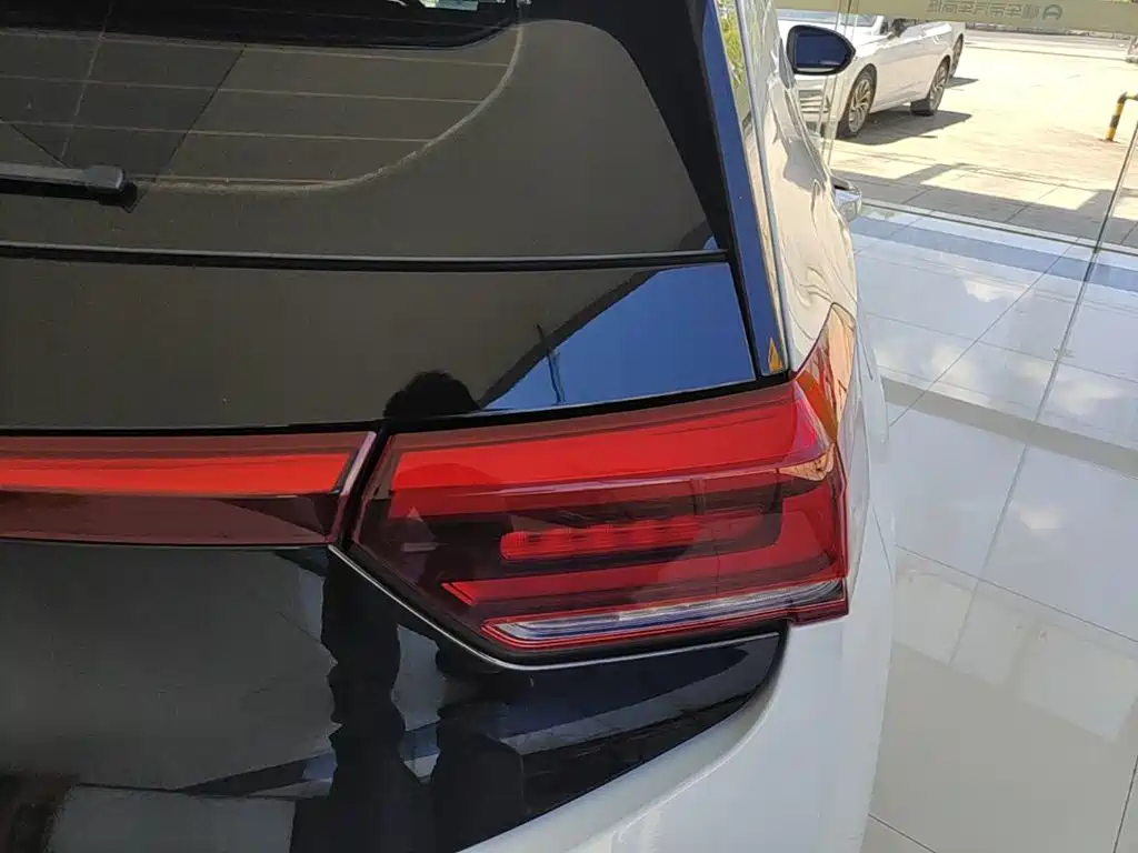 Volkswagen ID.3 — миниатюра 8