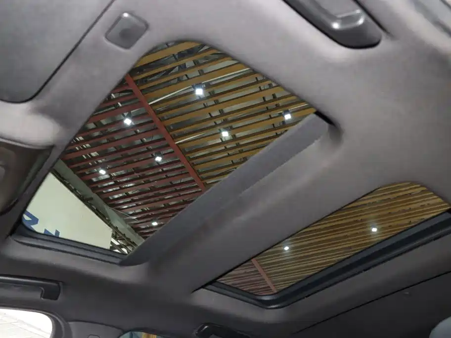Cadillac CT5 — миниатюра 15