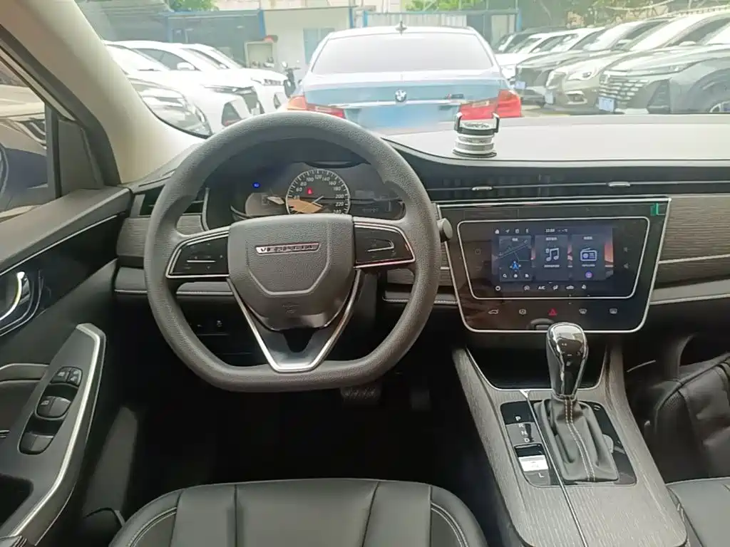 Venucia D60 — миниатюра 10