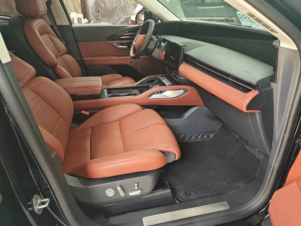 Lincoln Nautilus — миниатюра 6