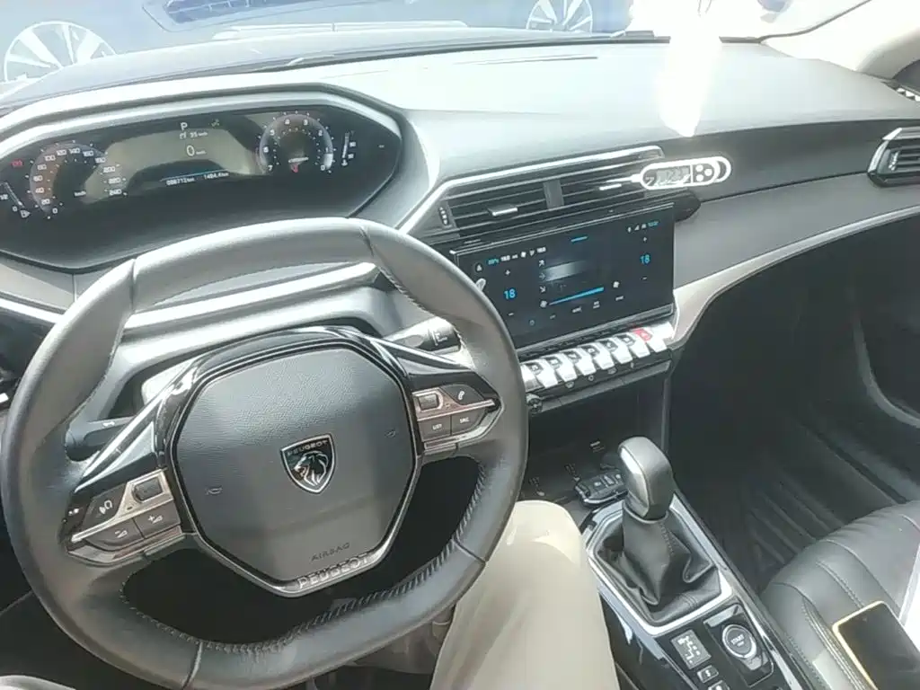 Peugeot 408 — миниатюра 10