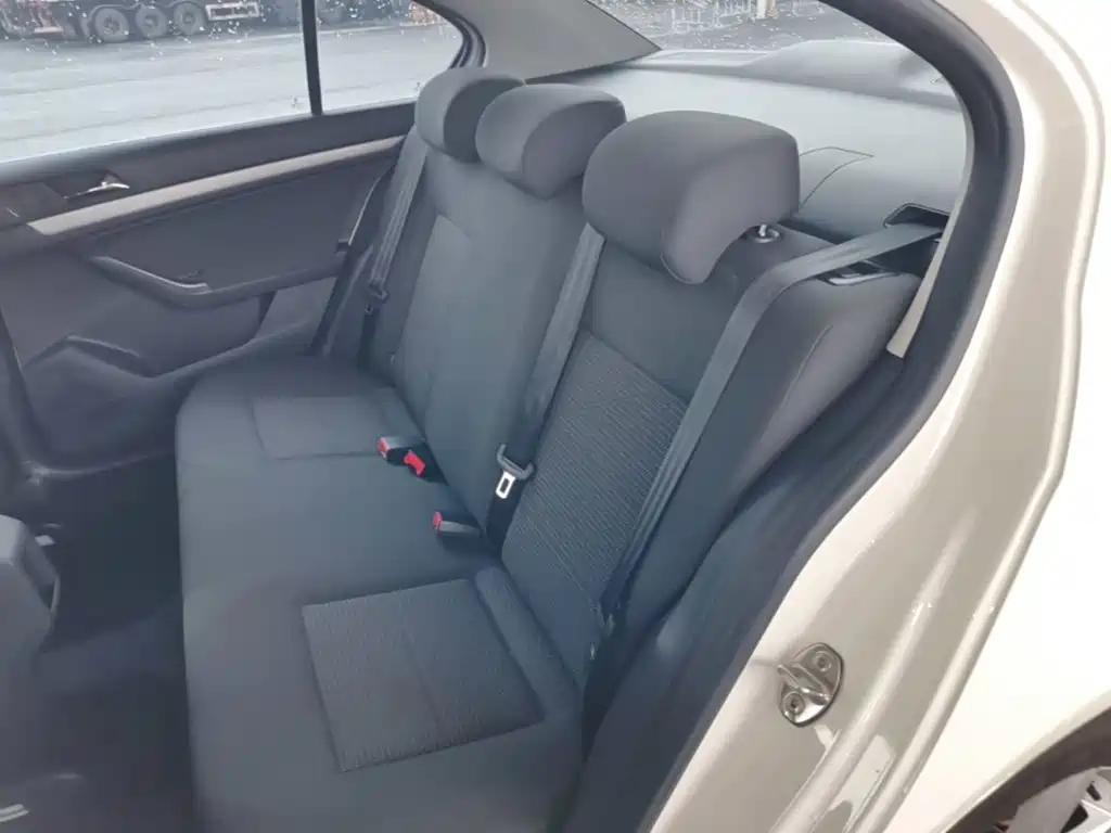 Volkswagen Lavida — миниатюра 17