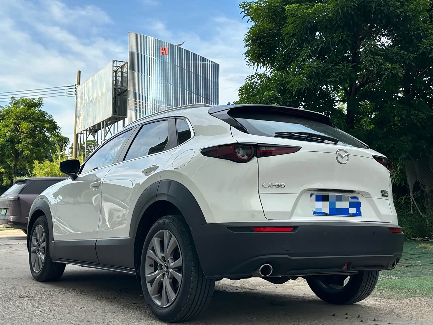 Mazda CX-30 2.0 л 2022 г. Белый, пробег 36000 км