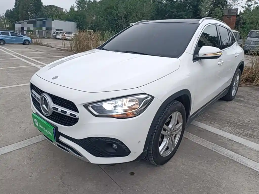 Mercedes-Benz GLA