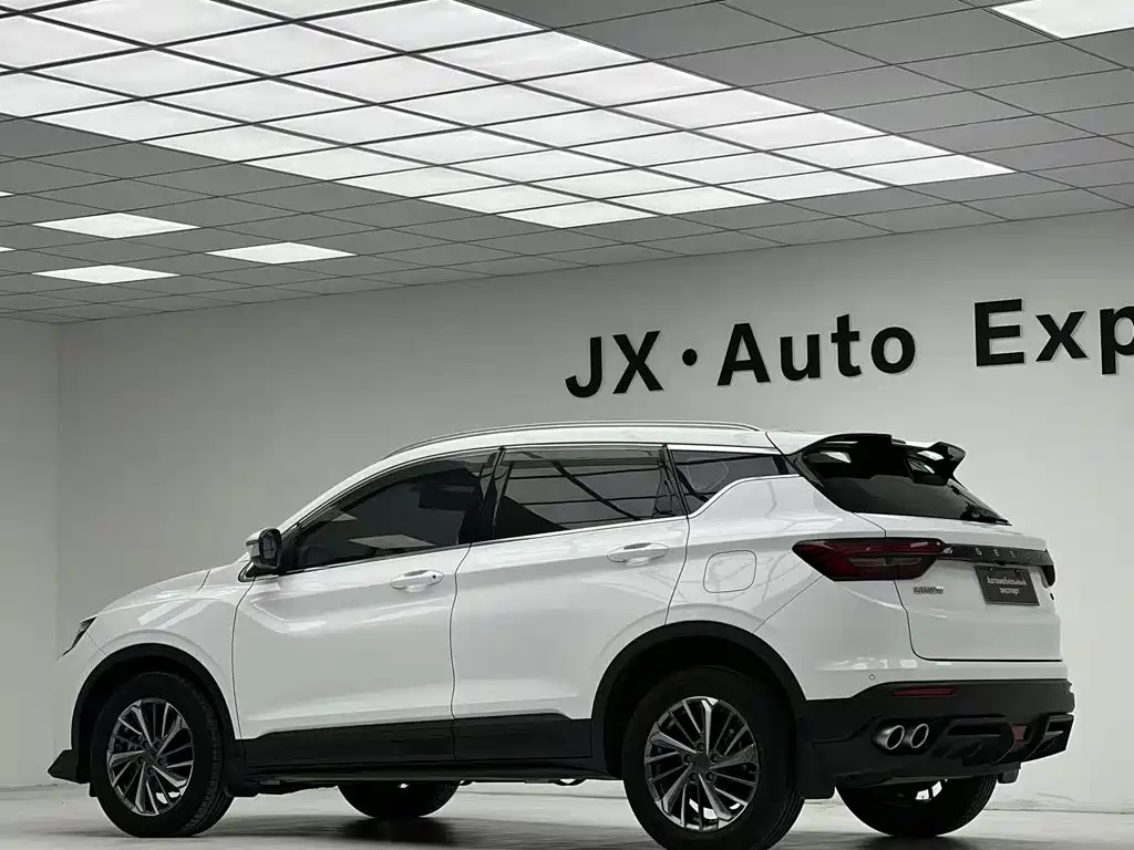 Geely Binyue — миниатюра 6