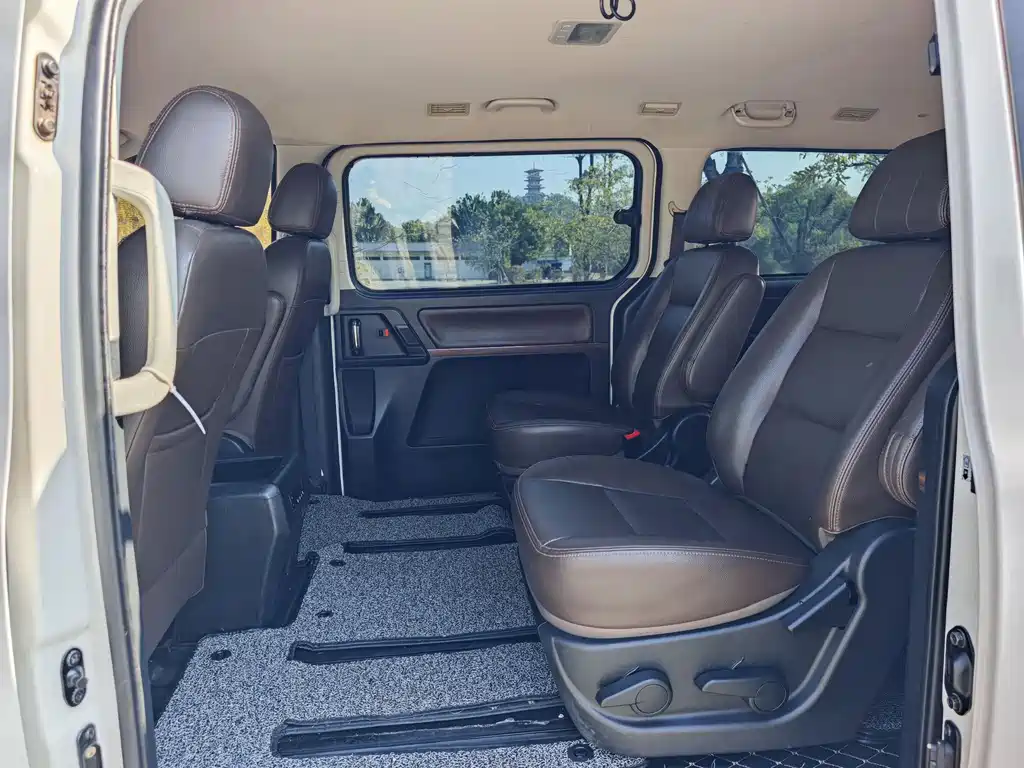 DONGFENG POPULAR CM7