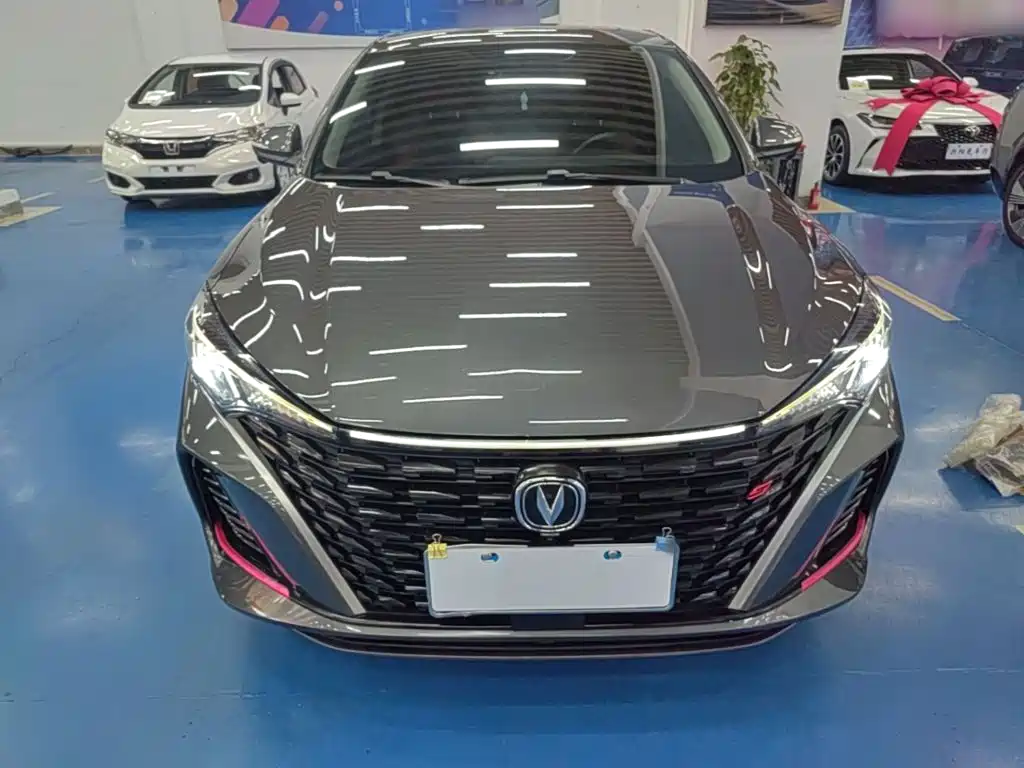 Changan Eado — миниатюра 3