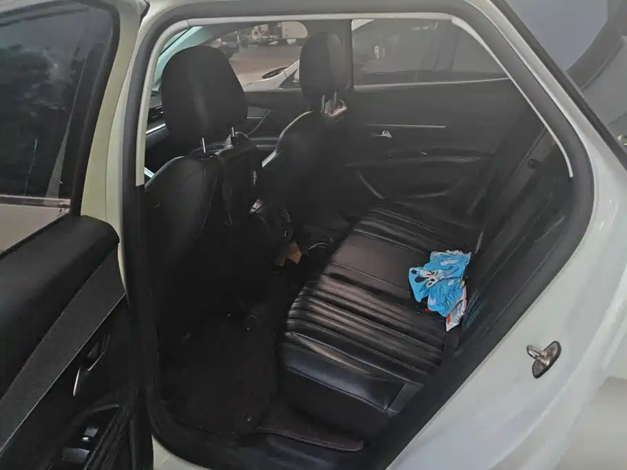 Peugeot 4008 — миниатюра 11