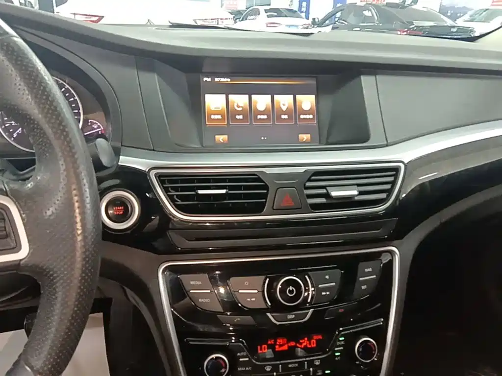 Geely Borui — миниатюра 13