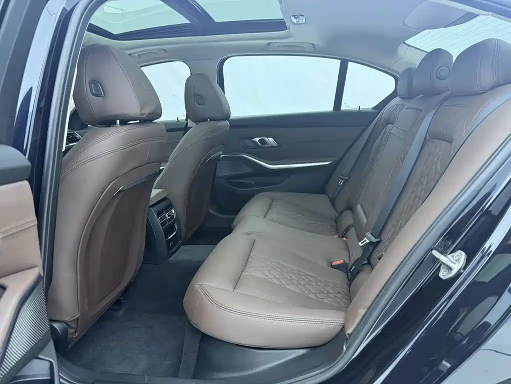 BMW 3 Series — миниатюра 14