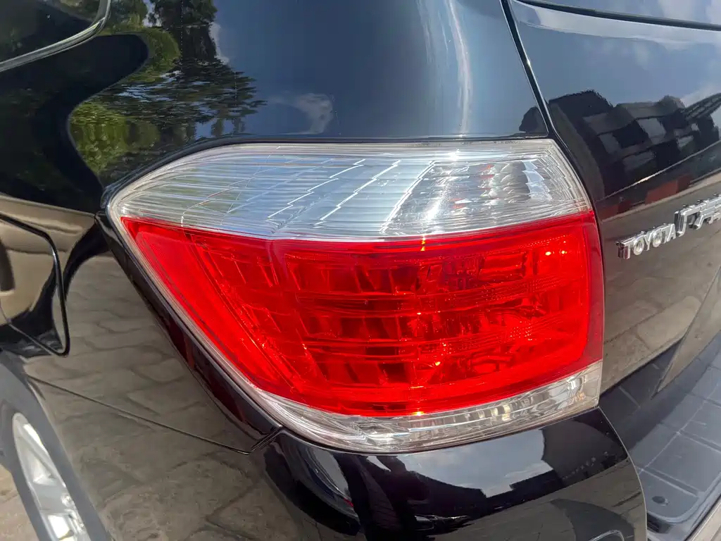 Toyota Highlander — миниатюра 12