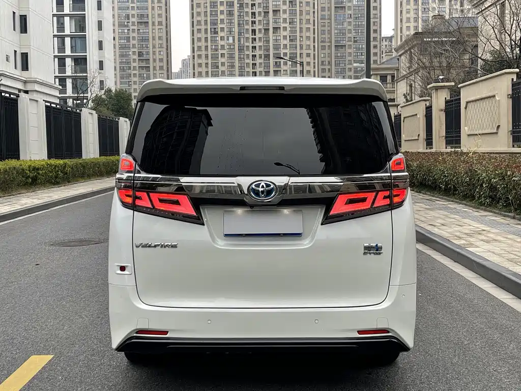 Toyota Vellfire 2019 2.5L HV Luxury