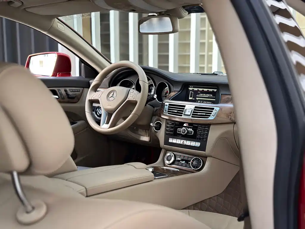 Mercedes-Benz CLS — миниатюра 26