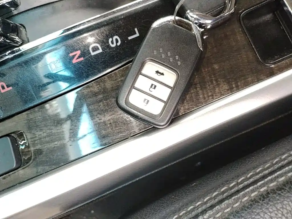 Honda Accord — миниатюра 9