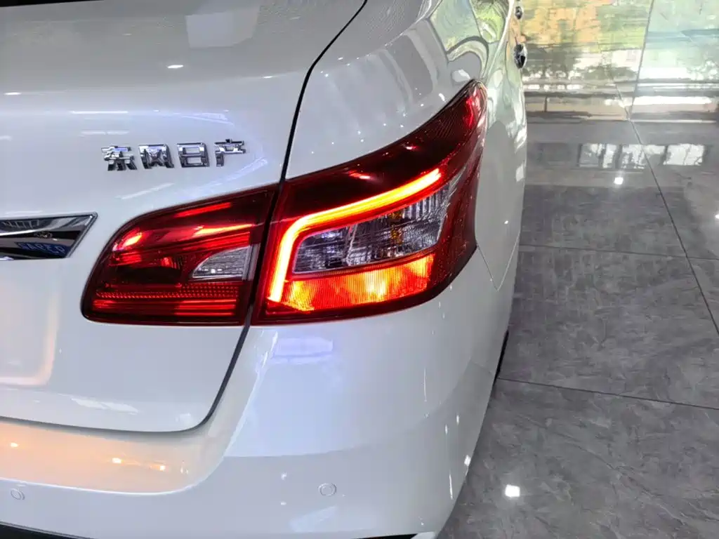 Nissan Sylphy — миниатюра 8