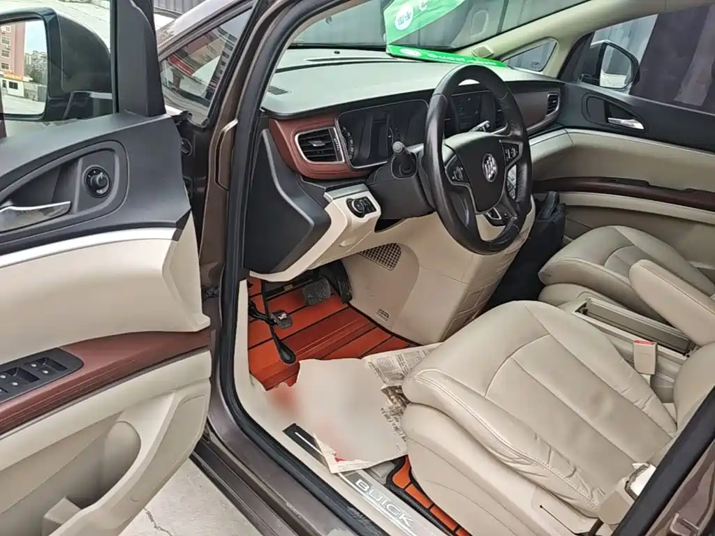 Buick GL8 — миниатюра 16