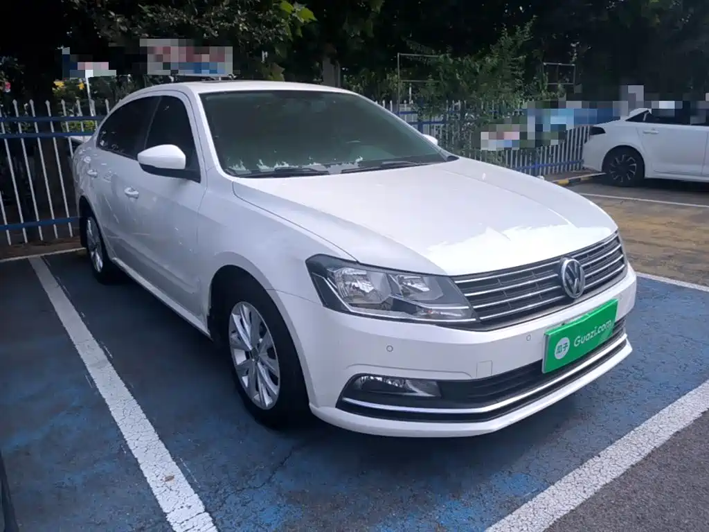 Volkswagen Lavida — миниатюра 4